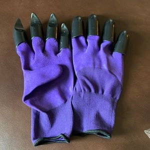 Purple claw gloves S/M